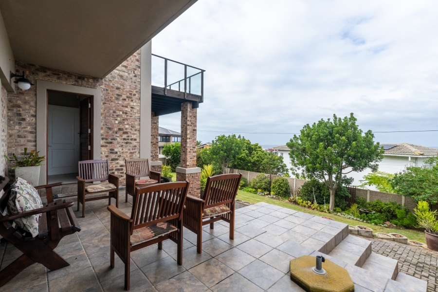 4 Bedroom Property for Sale in Reebok Western Cape